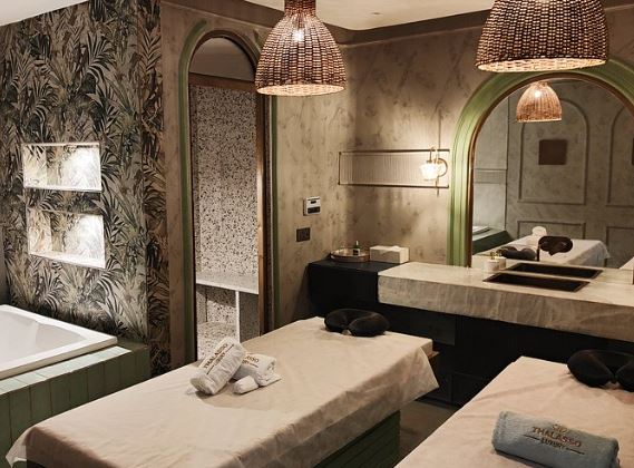 Thalasso Luxury Spa Defence Colony: Detailed Overview